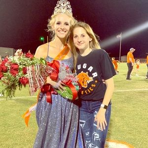 SOLD——2019 Sherri hill sparkling blue